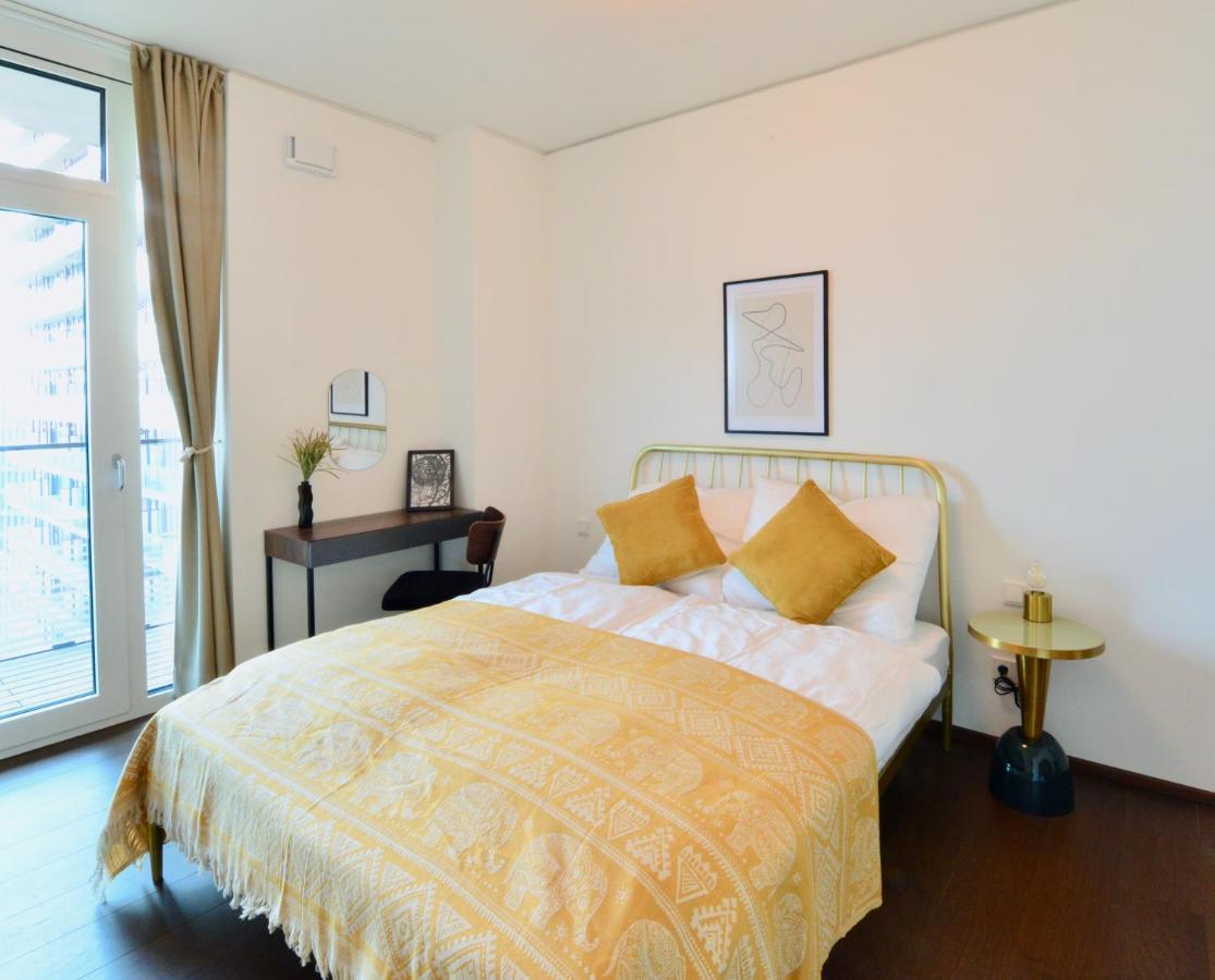 Brand-new, Close To Centre, Rooftop-summer-pool Apartamento